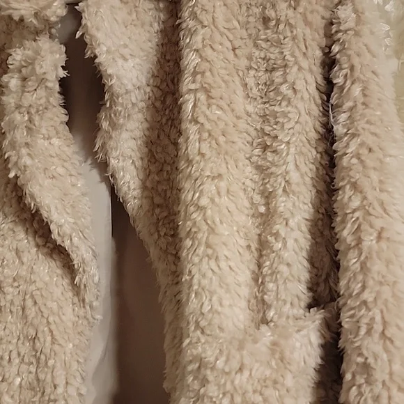 H&M Cream Teddy Jacket - Picture 3 of 7